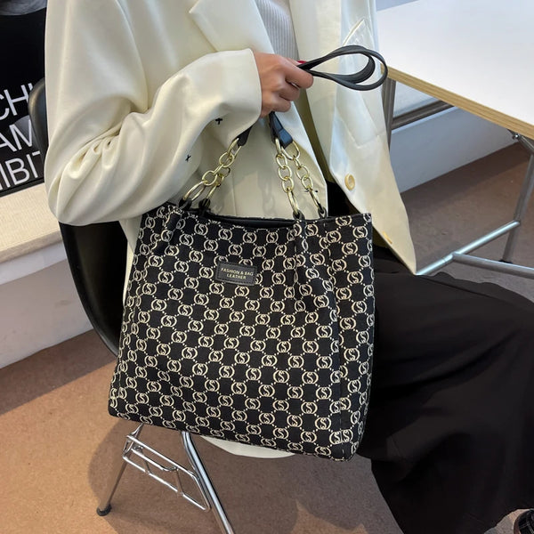 "Luxury Canvas Shopper Bag: 2024 New Design"